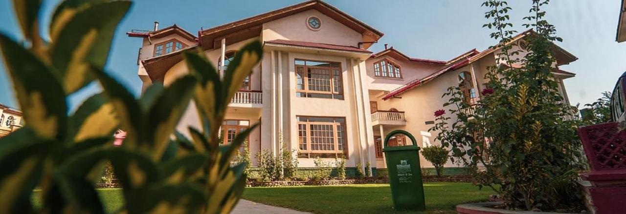 Hotel Al Azrah Srīnagar 外观 照片
